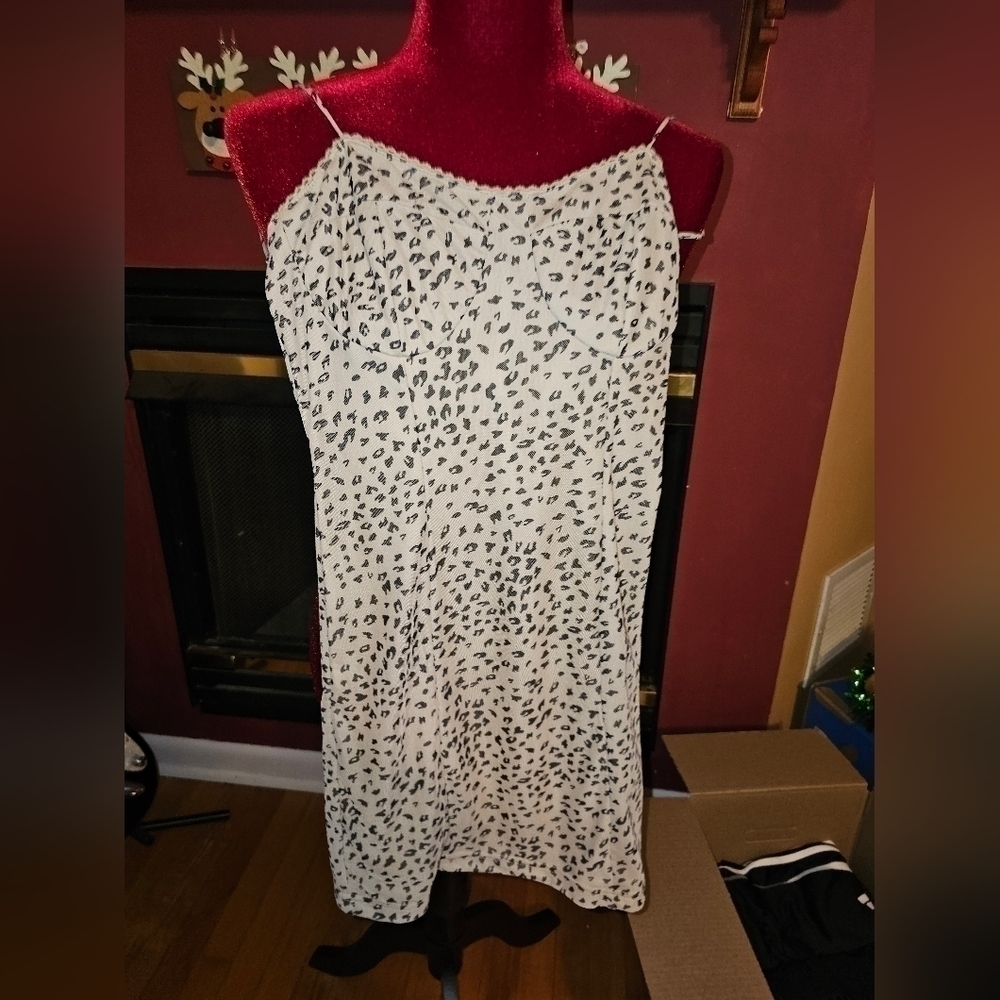 Streetwear Society Womens Leopard Print Mini Dress - size S B